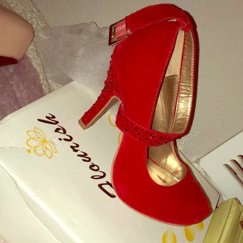 NEW Red sexy heels💖